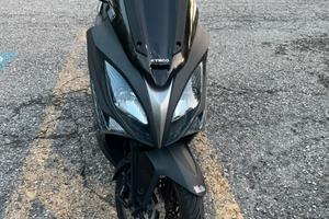 Kymco 400 i