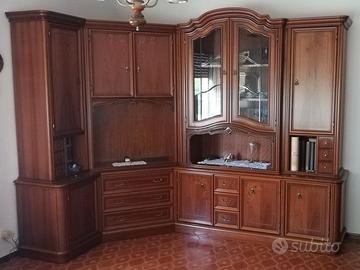 Soggiorno in noce primi anni '80