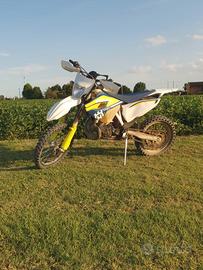 moto Husqvarna 