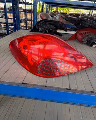 Fanale Faro Posteriore sinistro Peugeot 207