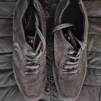 Sneakers Geox in pelle e camoscio con zeppa