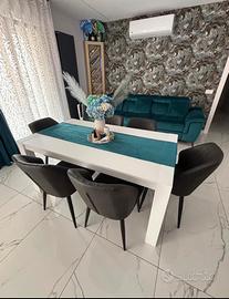 Tavolo allungabile  con sedie