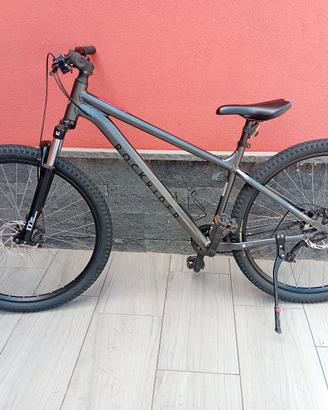 MTB rockrider Explore 100 nera 