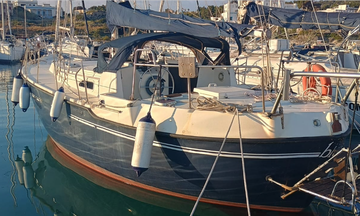 Motorsailer MULTI 98 a Leuca con eventualipermute