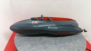 Motoscafo giocattolo per progetto fai da te