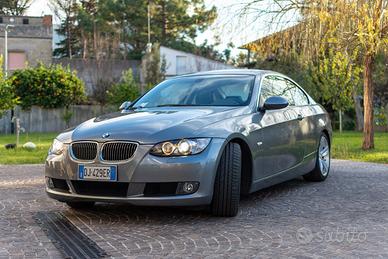 BMW Serie 3 E92 Coupe 325i Futura - 60.500 km