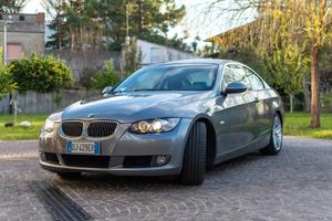 BMW Serie 3 E92 Coupe 325i Futura - 60.500 km