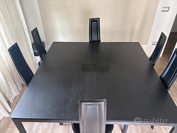 Tavolo riunioni IKEA BEKANT nero 140x140 cm