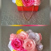 Rosa di raso, Fatto a mano. 