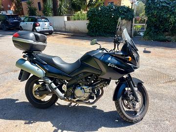 Suzuki STORM V-Storm DL 650