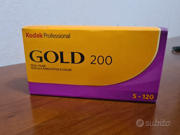 Kodak Gold 200 4 pellicole medio formato