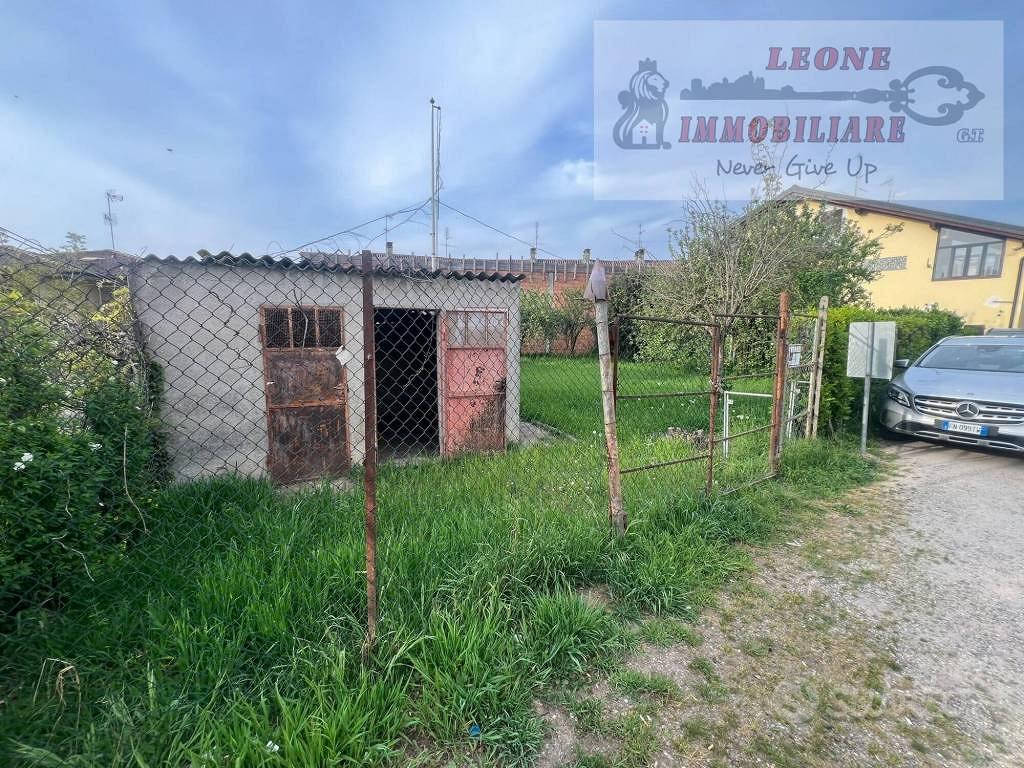 Terreno di 330 m² a Lardirago - Vista 2