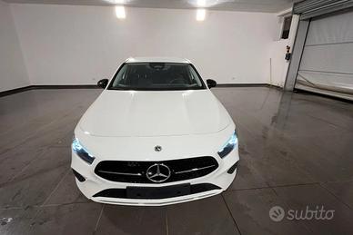 Mercedes-benz A 200 180 d Automatic Advanced