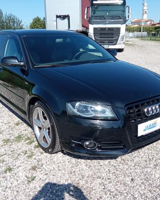 Audi A3 SPB 1.6 TDI 105 CV s.line CR S tronic Ambi