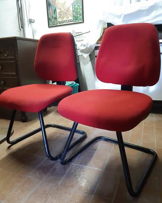 Coppia di sedie da ufficio con schienale, rosse
