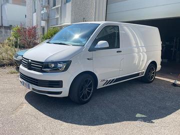 VW Trasporter 150cv unipro