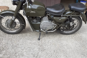 Moto Guzzi Nuovo Falcone 500 -1976