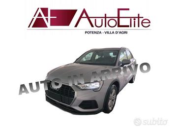 AUDI Q3 35 TDI quattro S tronic Business U9900