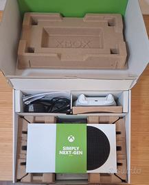 Xbox serie S con scatola originale in garanzia