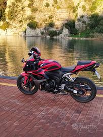 HONDA CBR 600 RR