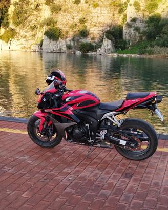 HONDA CBR 600 RR