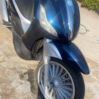 Piaggio Beverly 300