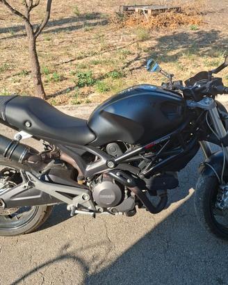 Ducati monster 696 del 2010