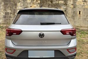VOLKSWAGEN T ROC PARI AL NUOVO