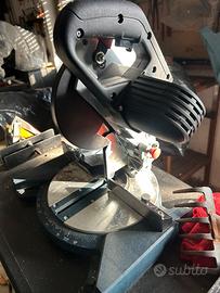 Troncatrice per legno