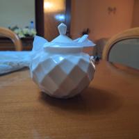 zuccheriera porcellana  nuova 