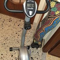 Cyclette magnetica con funzioni display