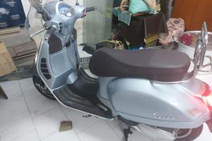 VESPA GTS300