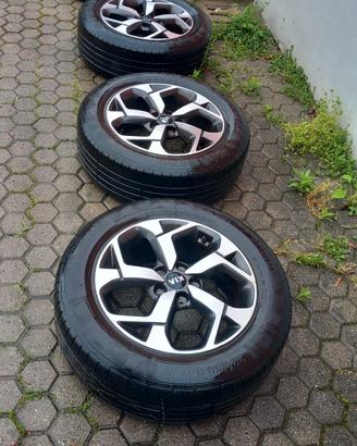 CERCHI KIA SPORTAGE DA 17 PRATICAMENTE NUOVI