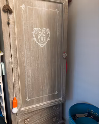 Armadio legno stile rétro vintage