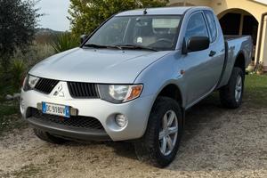 Mitsubishi L200 2.5 DI-D/136CV Single Cab Inform