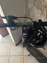 Monopattino elettrico momo design
