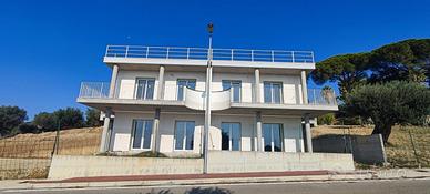 Villa o villino Tortoreto [Cod. rif A027VRG]