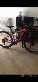 Mountain bike B’Twin Rockrider 520