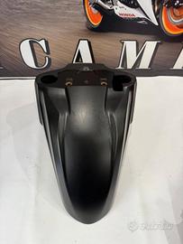 Parafango ant.e fianchetti Beverly 300/400