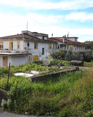 TER. RESIDENZIALE A MONTECORVINO ROVELLA