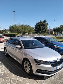 Skoda Super 2.0 TDI 150cv scr