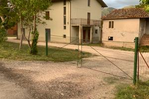 Vendita terreno 8 ettari più casa più magazzino