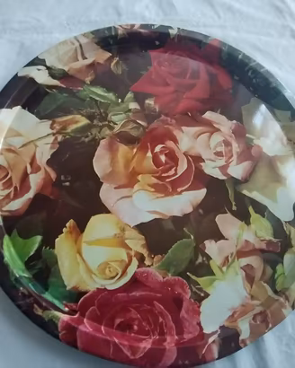 Vassoio vintage con fantasia floreale 