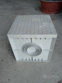 Pozzetto in PVC con coperchio 30x30 