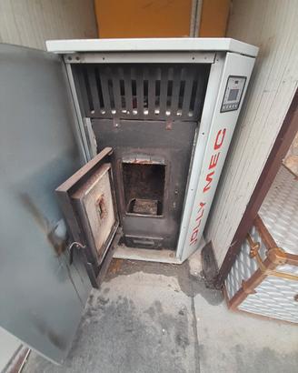 caldaia a pellet per termosifoni 