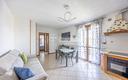 bilocale-con-doppia-terrazza-e-garage-zona-servi