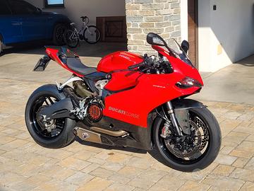 Ducati Panigale 899 superaccessoriata