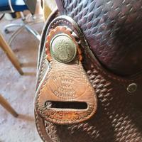 Sella per l'equitazione