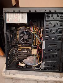 Case completo di scheda madre e ram