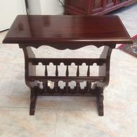 Tavolino portariviste in mogano